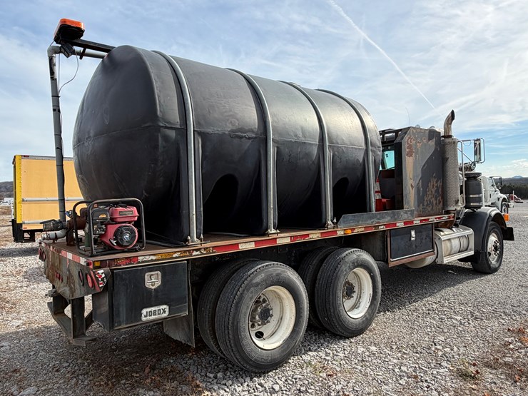 peterbilt-357-image-4