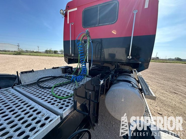 western-star-4900-image-5