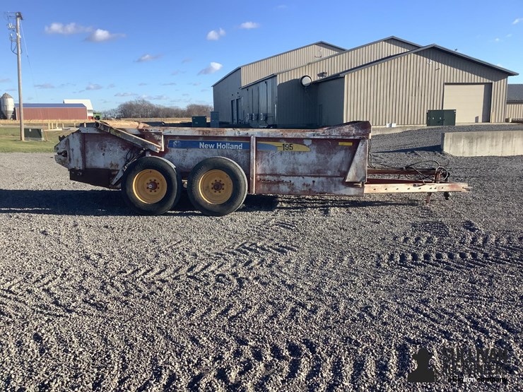 new-holland-195-image-4