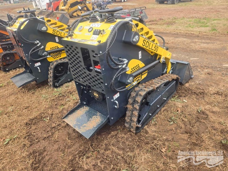 sdlanch-sdll50-mini-skid-steer-loader-image-11