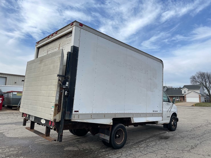 chevrolet-express-3500-image-5