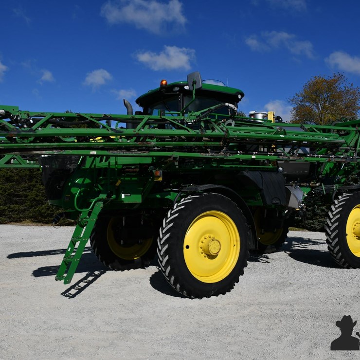 JOHN DEERE R4038