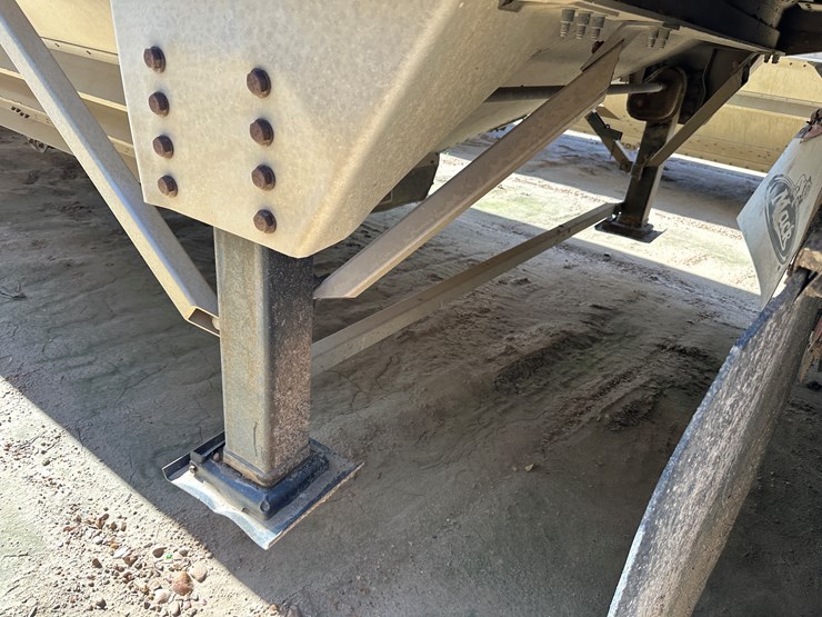 2014-timpte-hopper-bottom-image-39