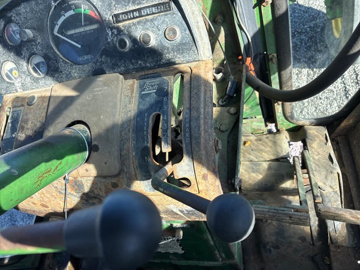 john-deere-4520-image-49