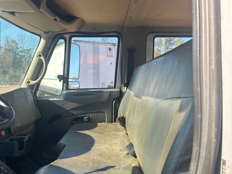 international-durastar-4400-image-22