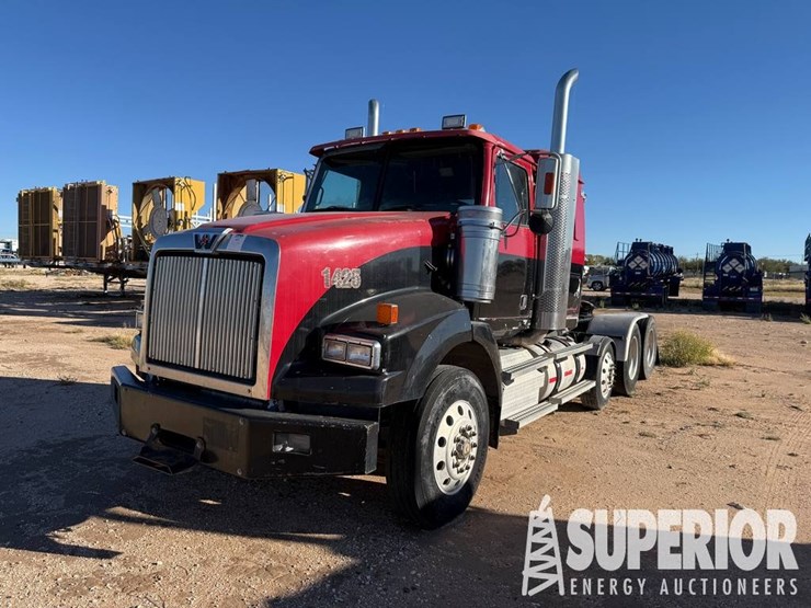 western-star-4900-image-1