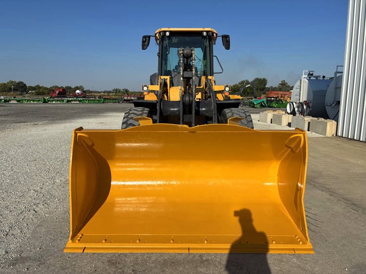 #122215-•-2019-jd-524l-#1dw524lzekf700961-image-11