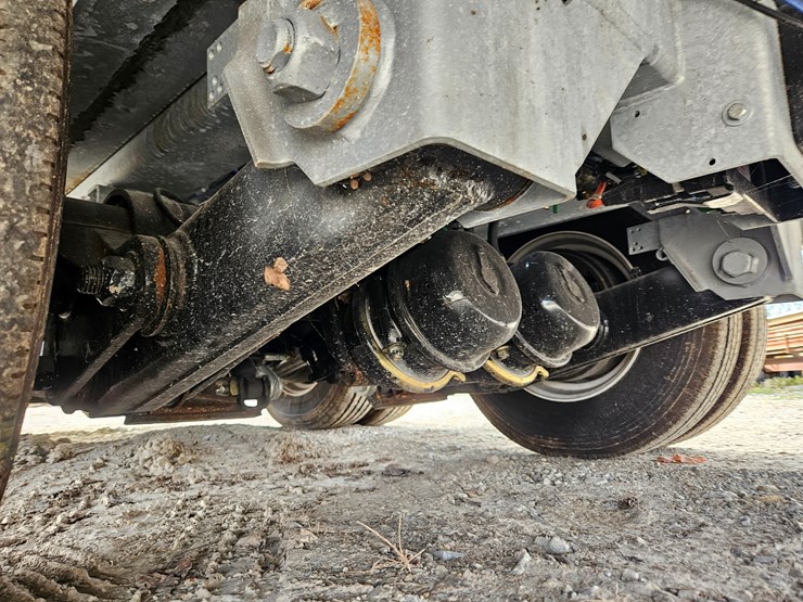 2025-landoll-440-image-33