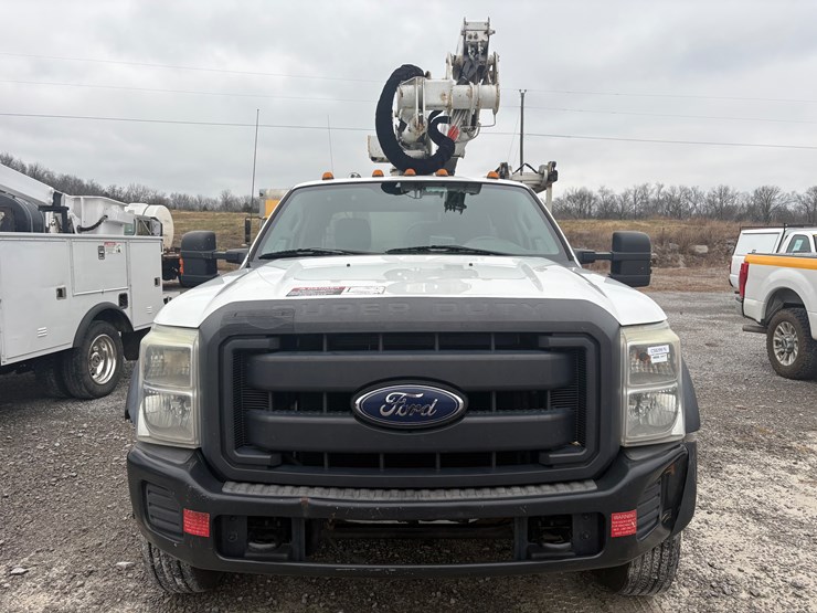 ford-f550-xl-image-2