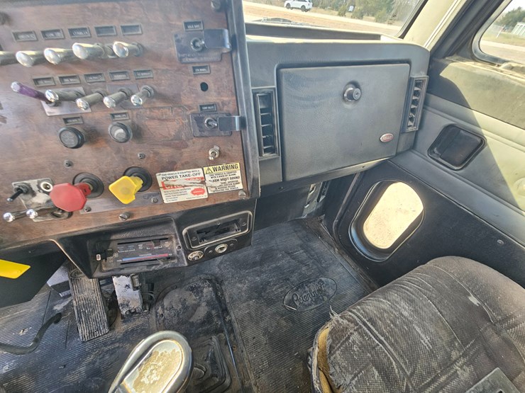 peterbilt-379-image-78