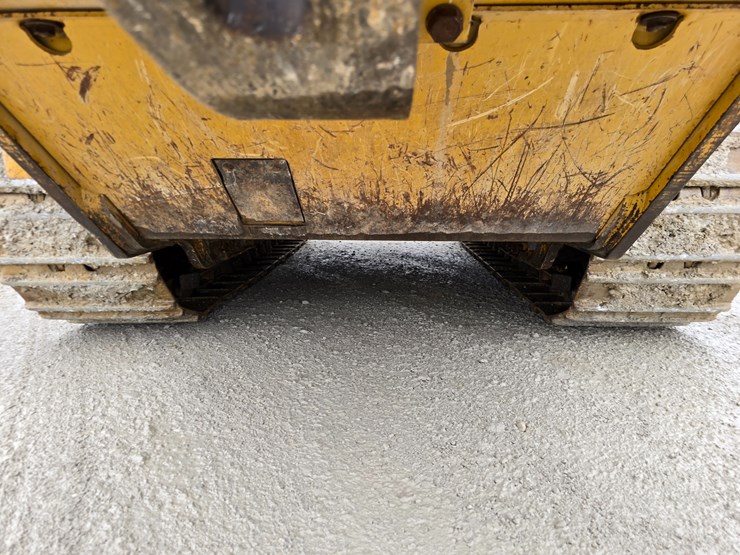 caterpillar-953d-image-73