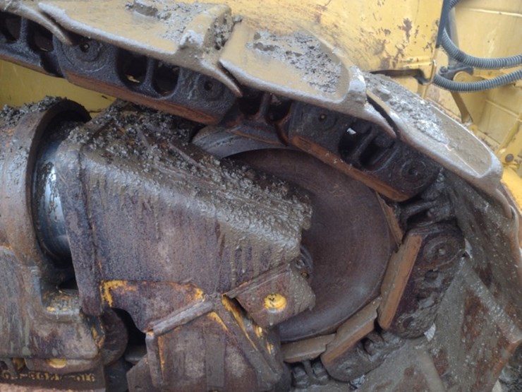 caterpillar-d6t-xl-image-36