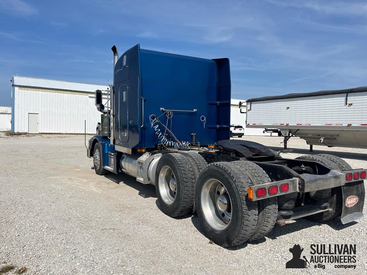 1994-peterbilt-377-image-7