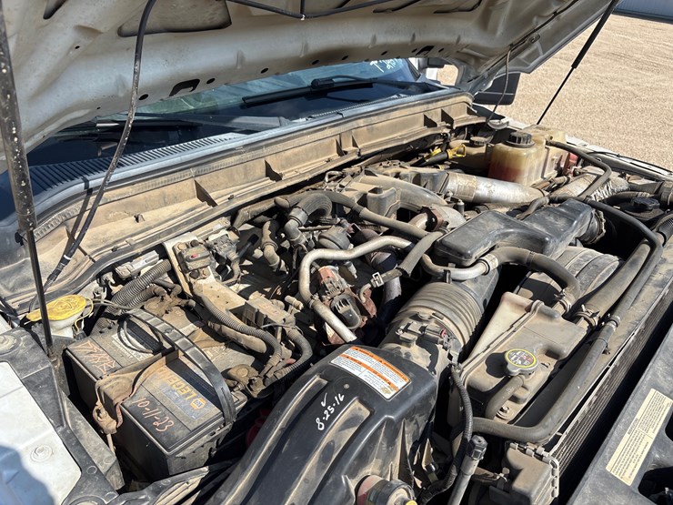 2015-ford-f550-image-17