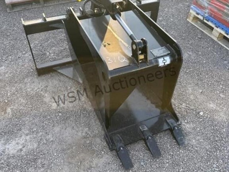 2025-giyi-sgb20-stump-bucket-for-skid-steer-image-1