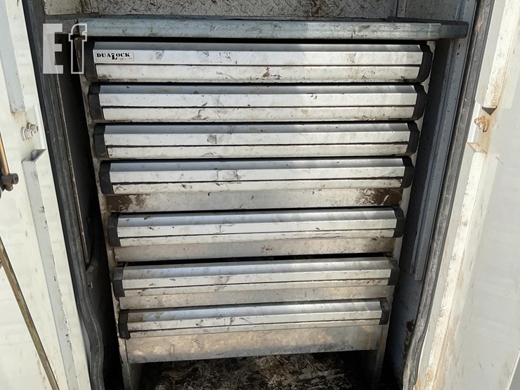 peterbilt-337-image-36