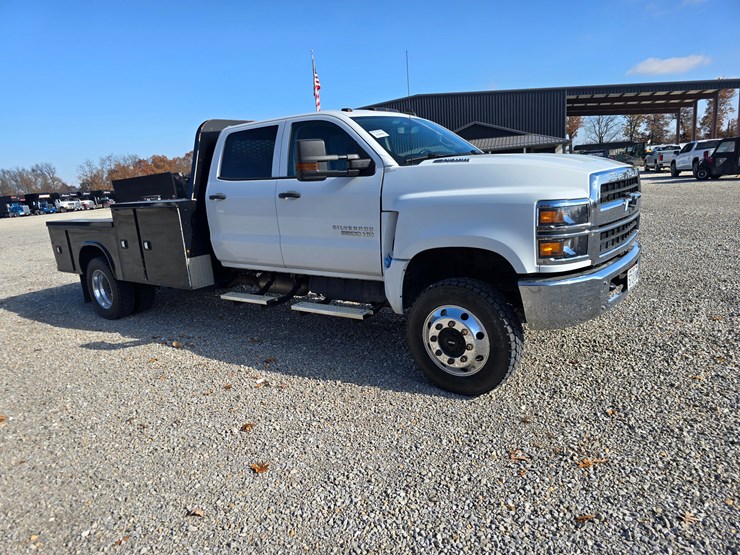 chevrolet-silverado-5500hd-image-42