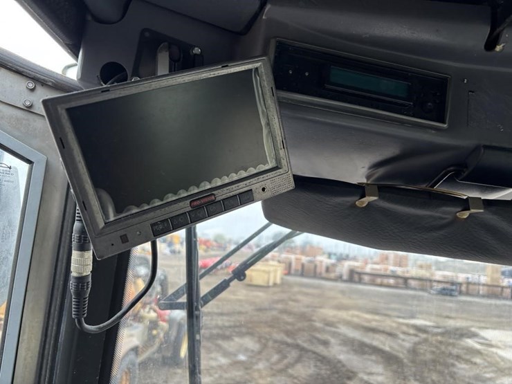 applied-sweepers-636hs-image-16