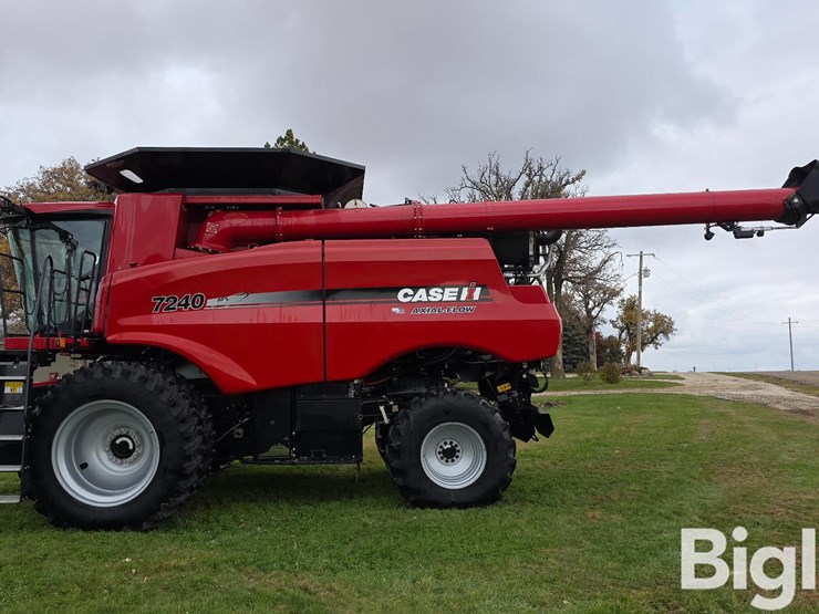 case-ih-7240-image-8