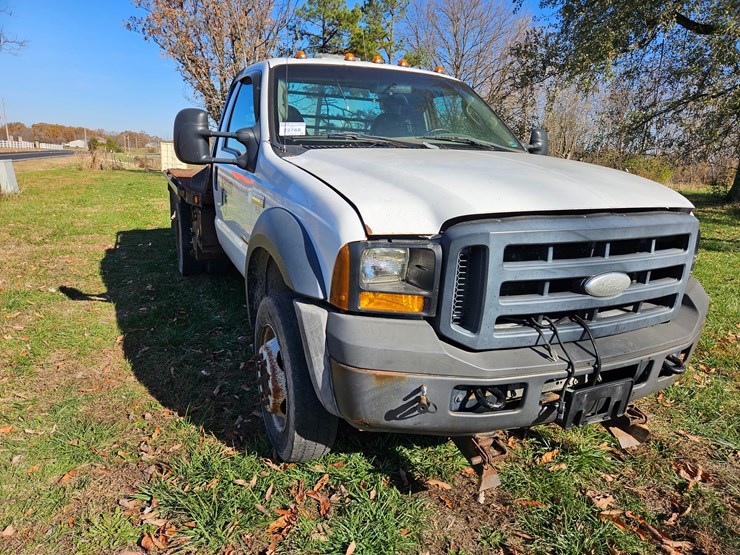 ford-f550-image-21