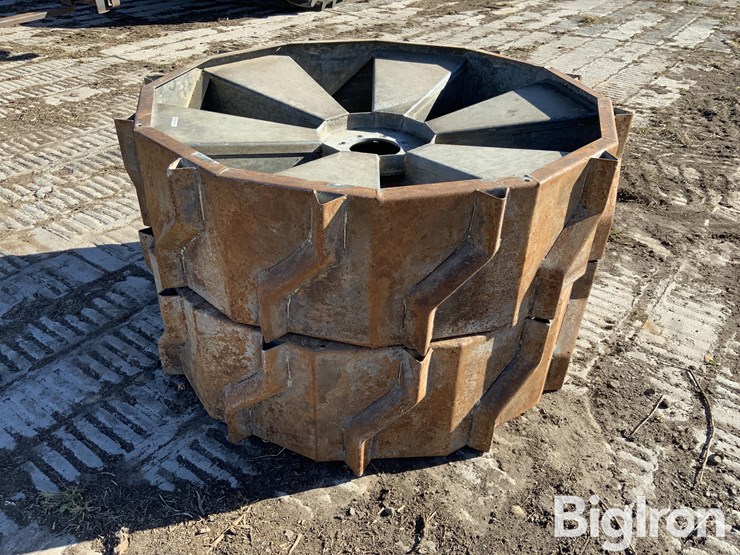 bb-metal-works-steel-tread-corner-system-pivot-wheels-image-7