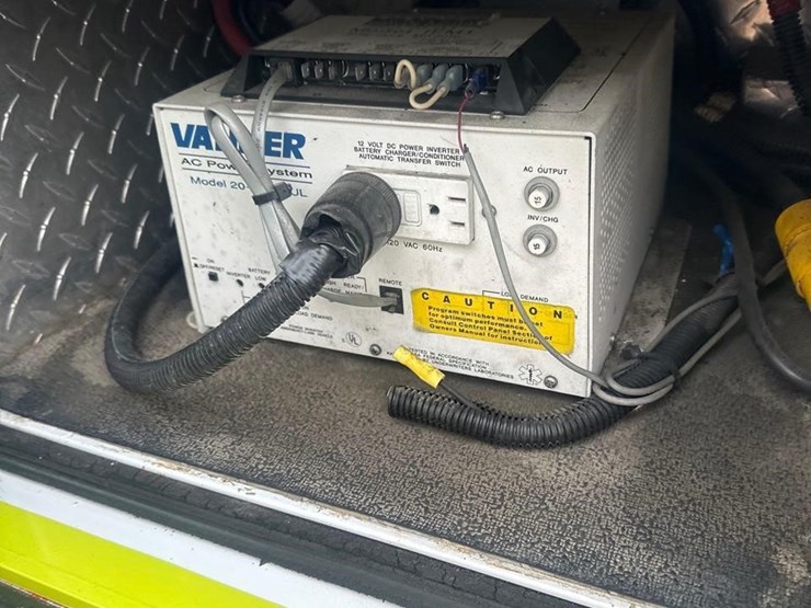 2006-gmc-sierra-3500-image-27