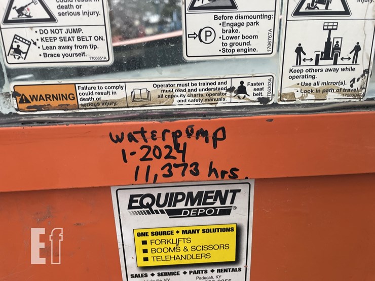 2011-jlg-g10-55a-image-28