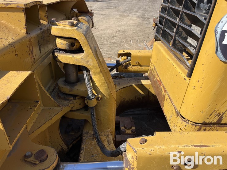 2012-caterpillar-d6n-xl-image-14