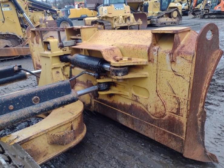 caterpillar-d6n-xl-image-16