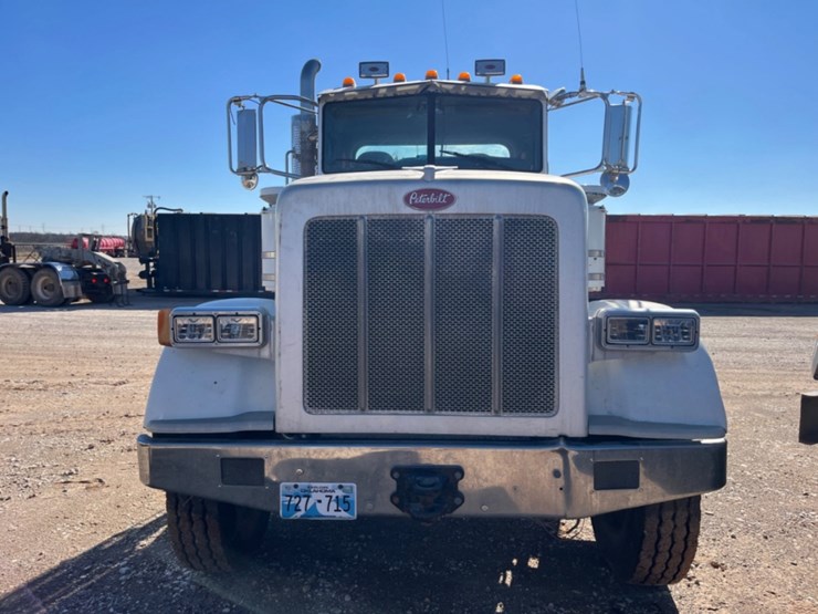 2012-peterbilt-367-image-2