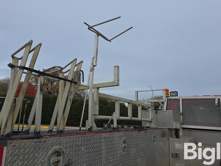 2004-international-durastar-4300-image-10