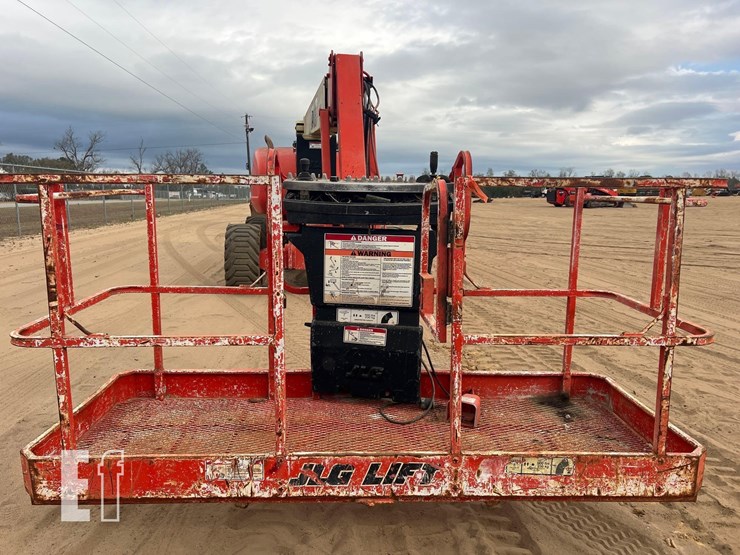 2000-jlg-800a-image-7