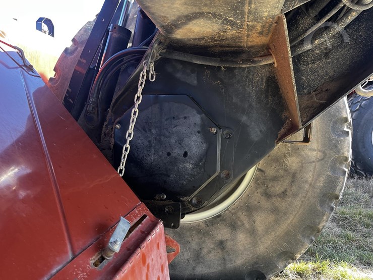 2005-hesston-9260-image-18