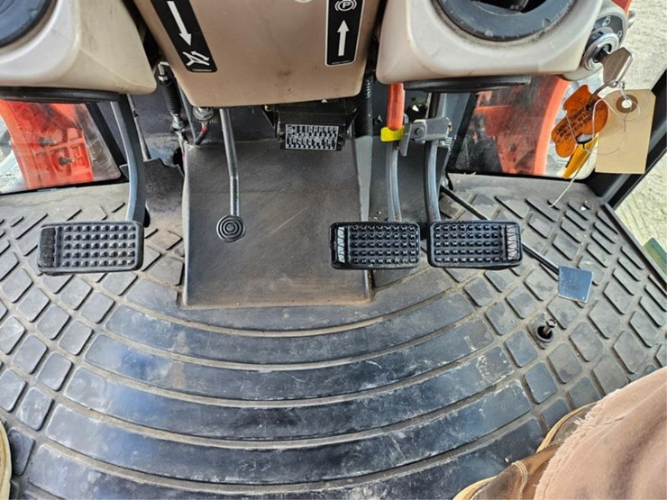 kubota-m7040-image-22