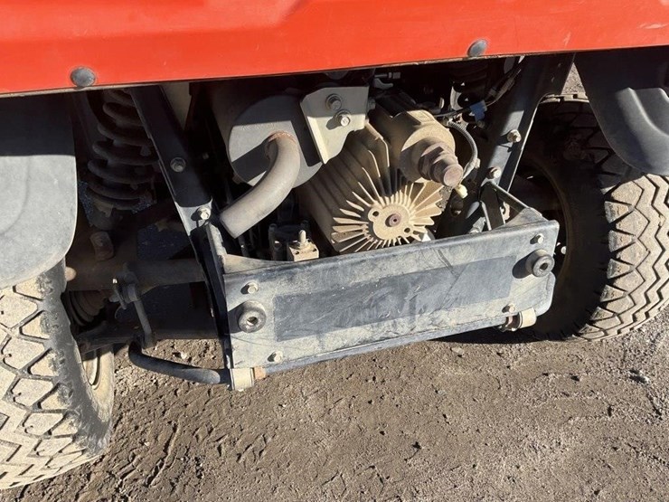 kubota-rtv900-image-8