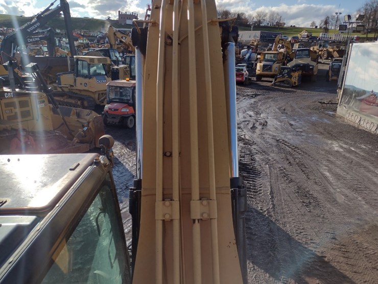 caterpillar-320fl-image-49