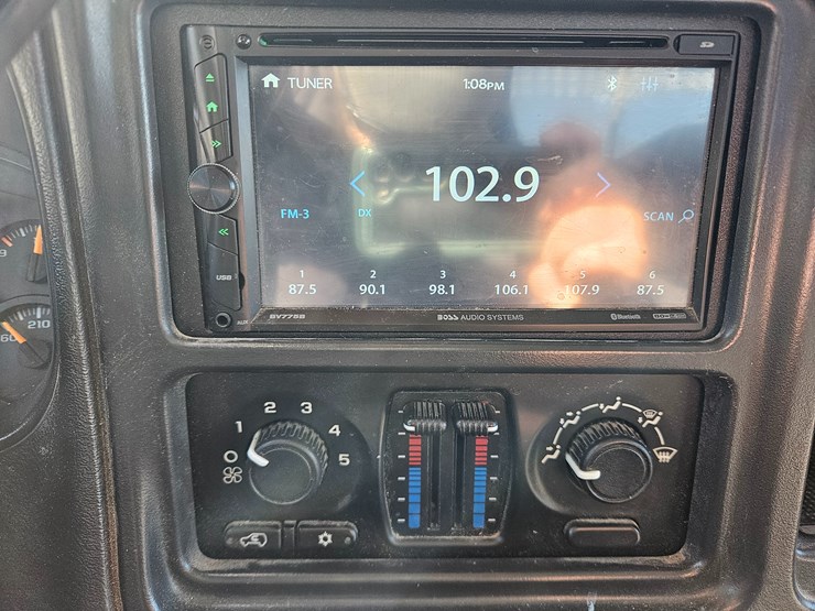 chevrolet-silverado-3500-image-44