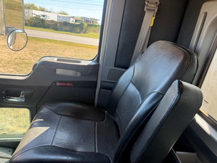 kenworth-t800-image-39