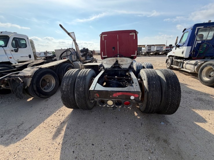 2015-western-star-4900ex-image-6