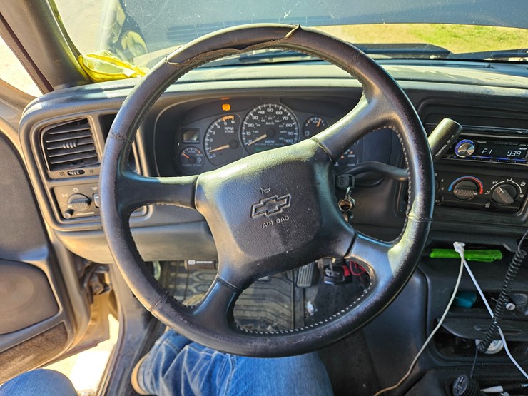 chevrolet-silverado-2500-image-40