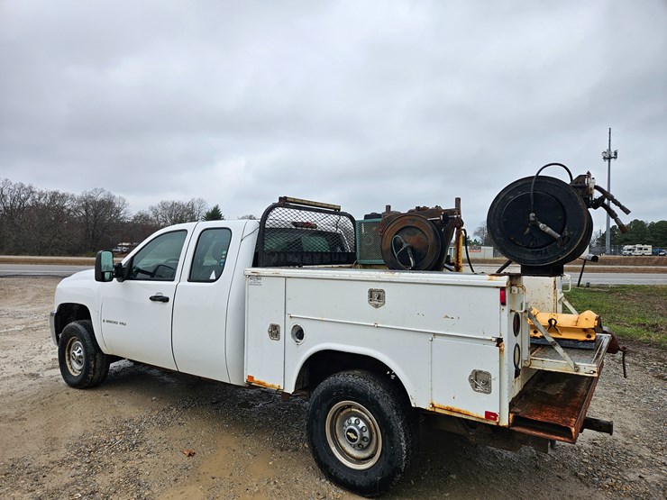 chevrolet-silverado-2500-image-9
