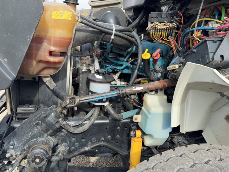 international-durastar-4400-image-23