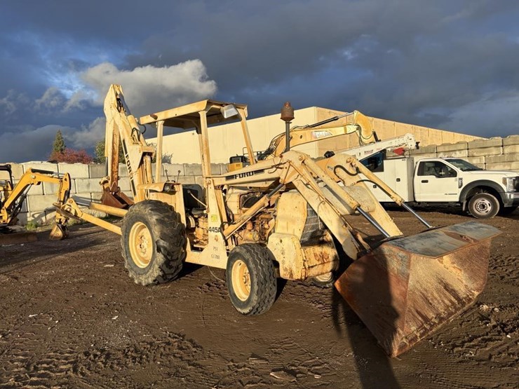 1975-ford-445a-image-2