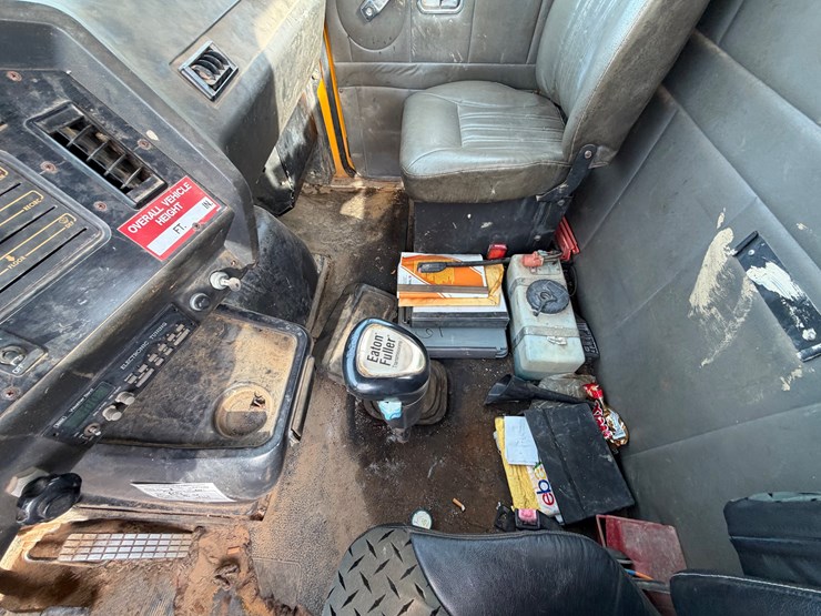 1999-caterpillar-3306-image-36