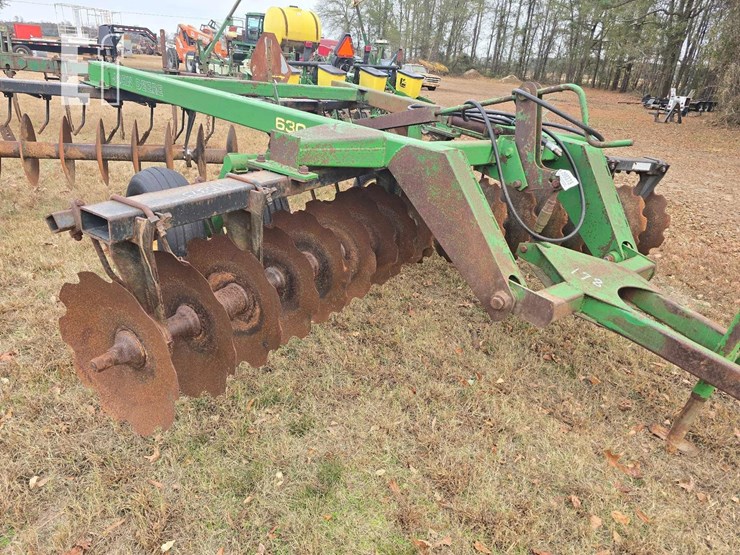 john-deere-630-image-12