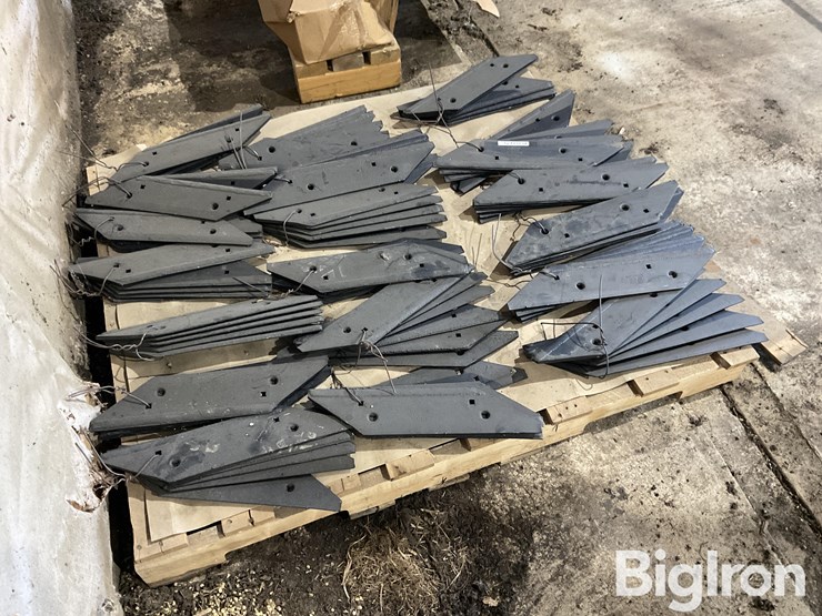 nichols-h151617-hiniker-cultivator-blades-image-6