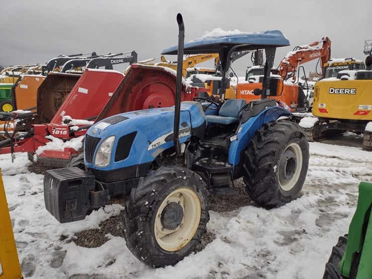 new-holland-tn70a-image-1