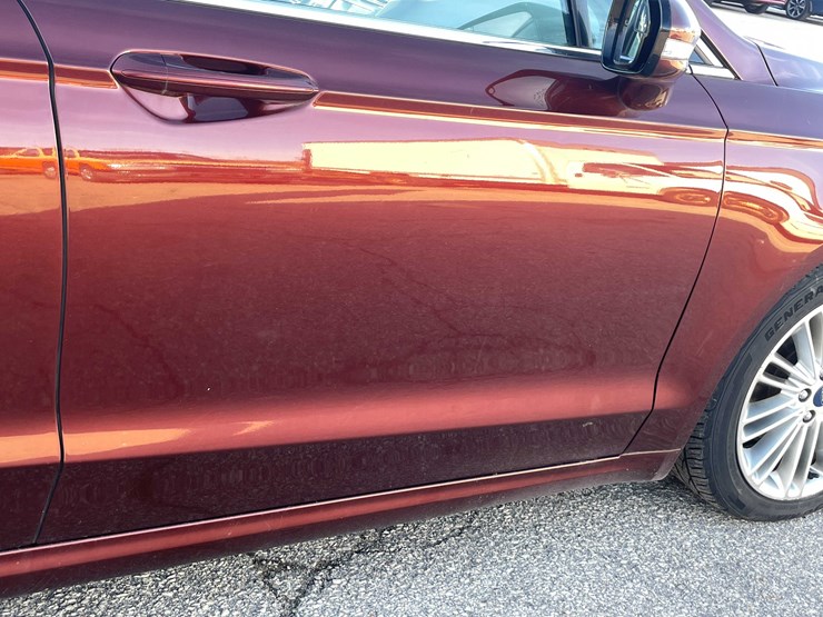 #1388-•-2015-ford-fusion-(has-wi-title)-(of)-image-30