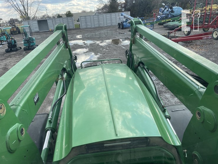 2013-john-deere-6150r-image-31