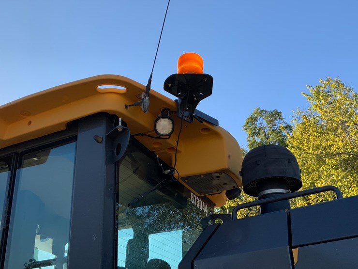 2016-deere-672g-image-9